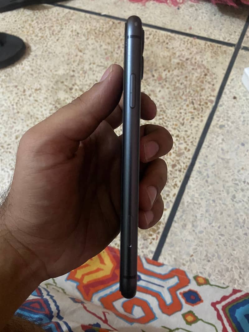 Apple iPhone 11 1