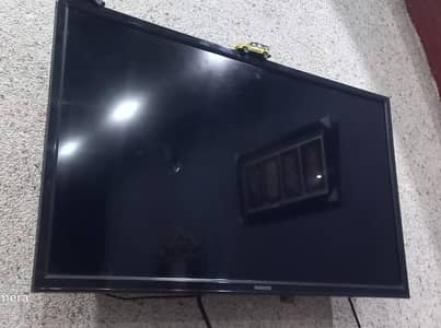 Samsung LED TV 32 Inch lush Condition koi masala nahi. +92322-8004913
