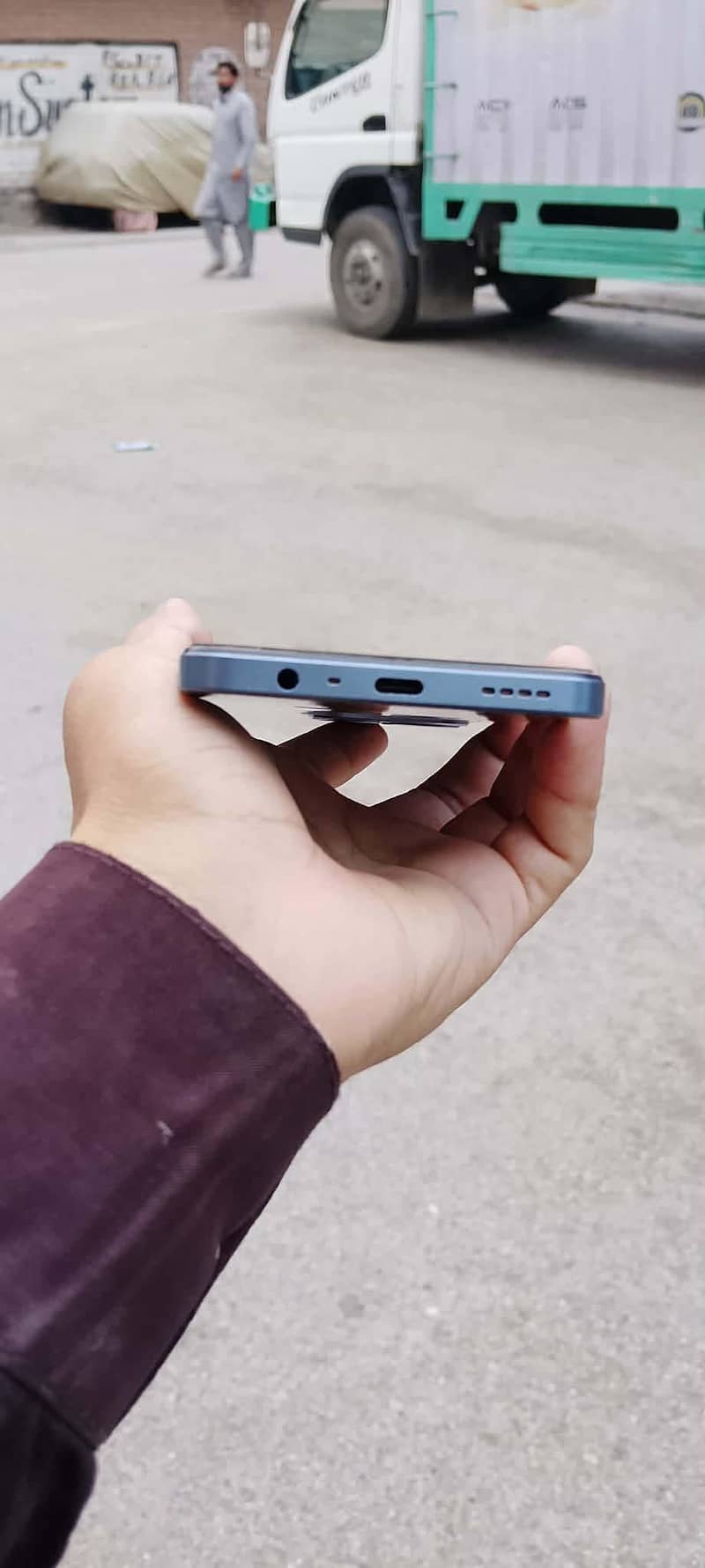 Realme C63 4