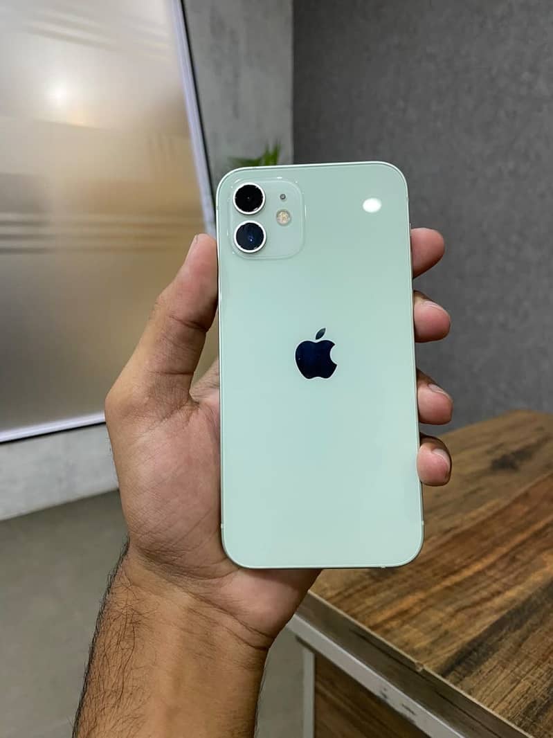 Apple iPhone 12 0