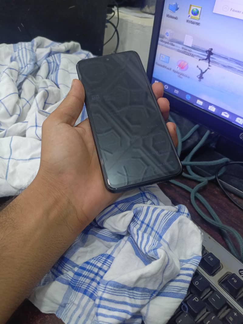 Infinix Note 12 Pro 4