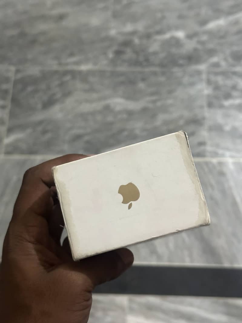 Apple iPhone 7 1