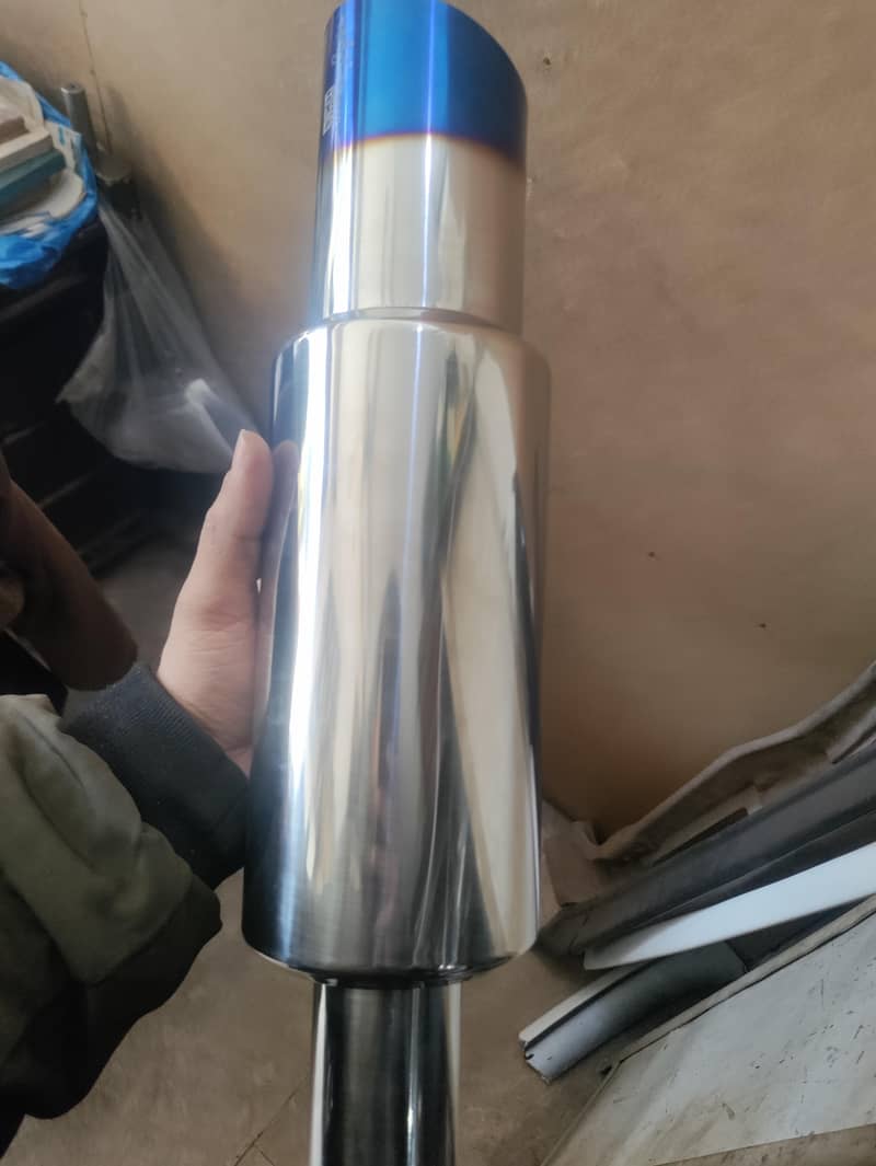 HKS Muffler 5