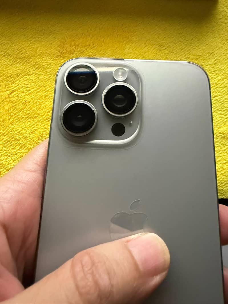 Apple iPhone 15 Pro Max 512 GB 2