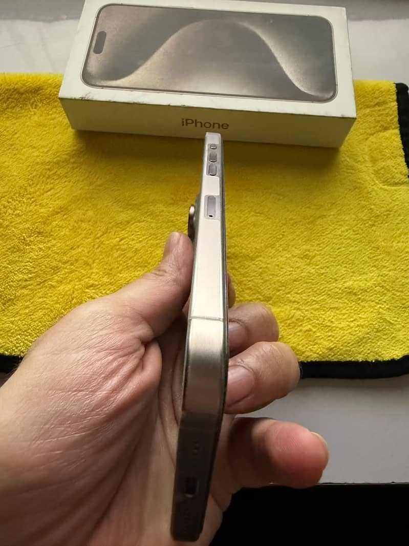 Apple iPhone 15 Pro Max 512 GB 5