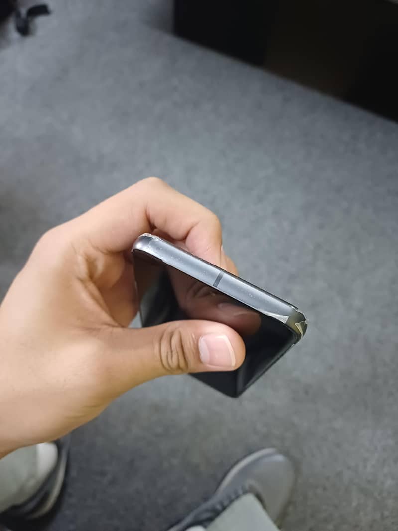 Google Pixel 8 4