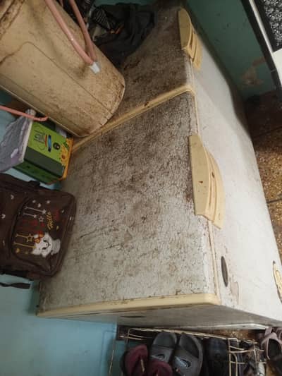 Deep Freezer For Sale - Working Condition need cleaning