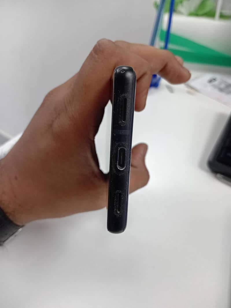 GOOGLE PIXEL 6A 6/128 4