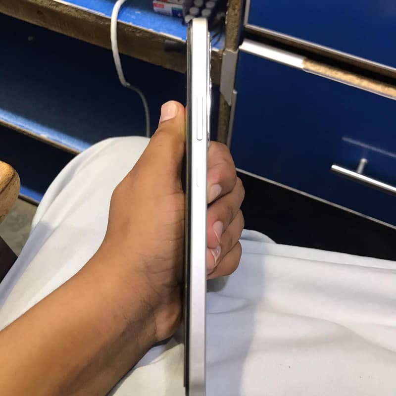 Realme C71 4
