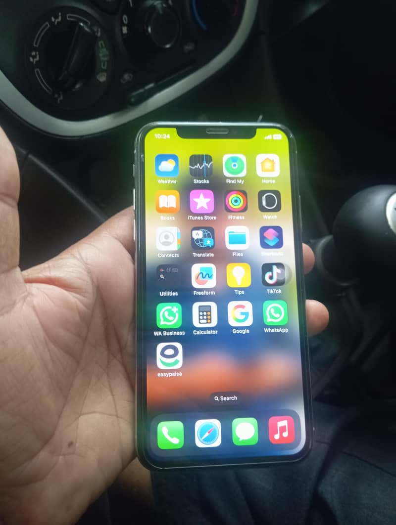 Apple iPhone X 1