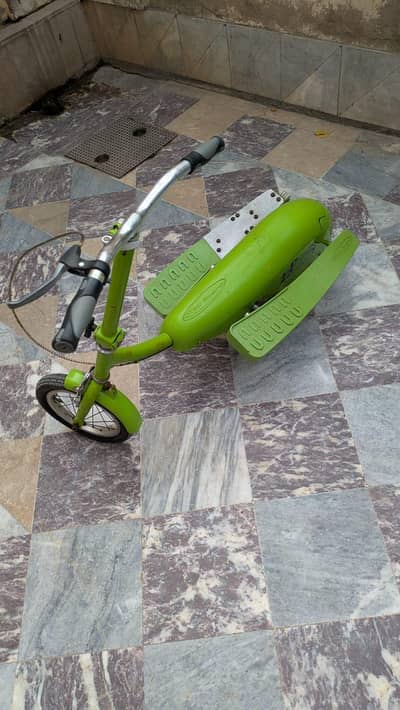 2 in 1 ride bike,sitting and standing, gear system, used, kids/tens