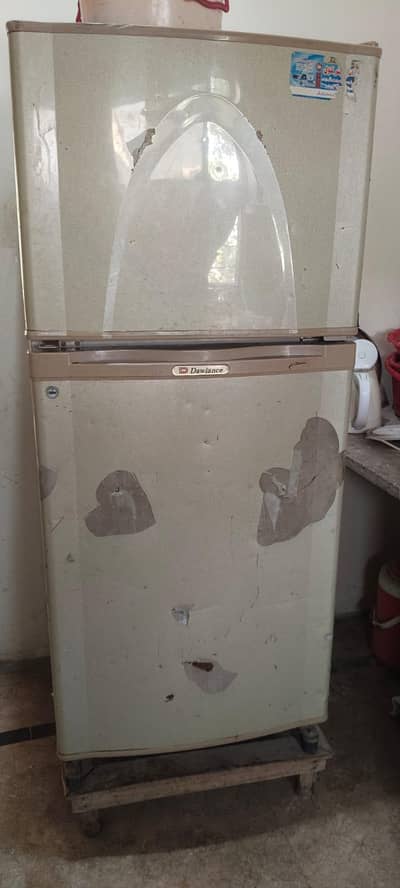 Dawlance Fridge Mid Size