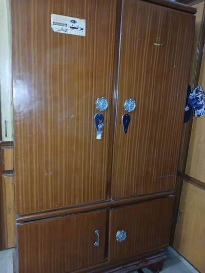 Saif almari in a very good condition