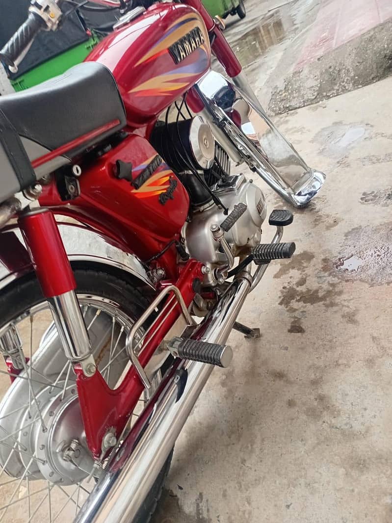 Yamaha 1998 model 3