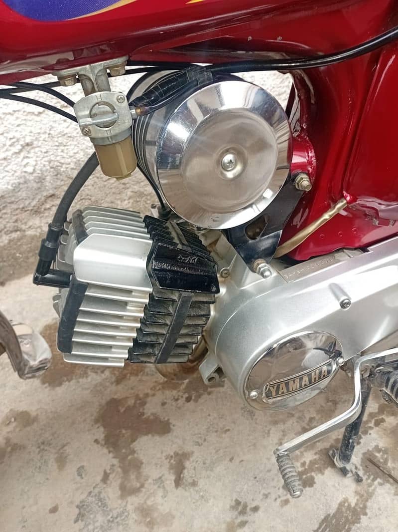 Yamaha 1998 model 7