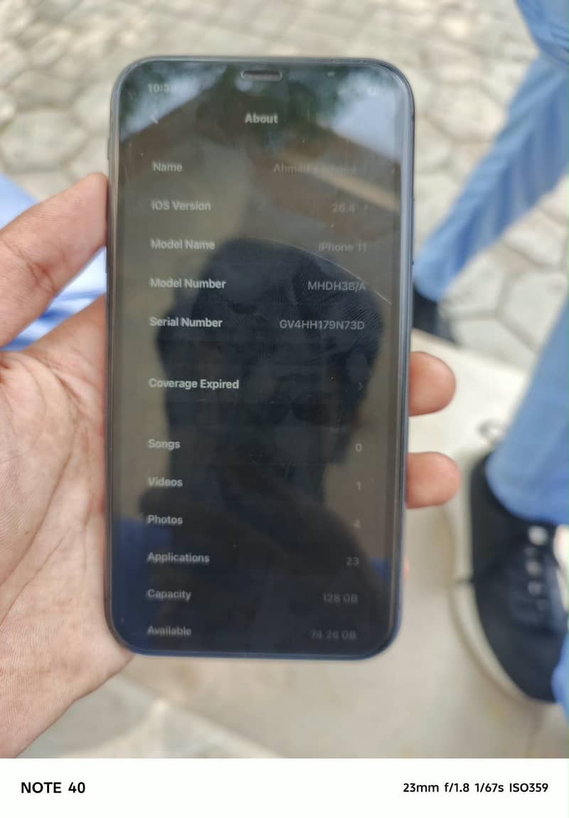 Apple iPhone 11 4