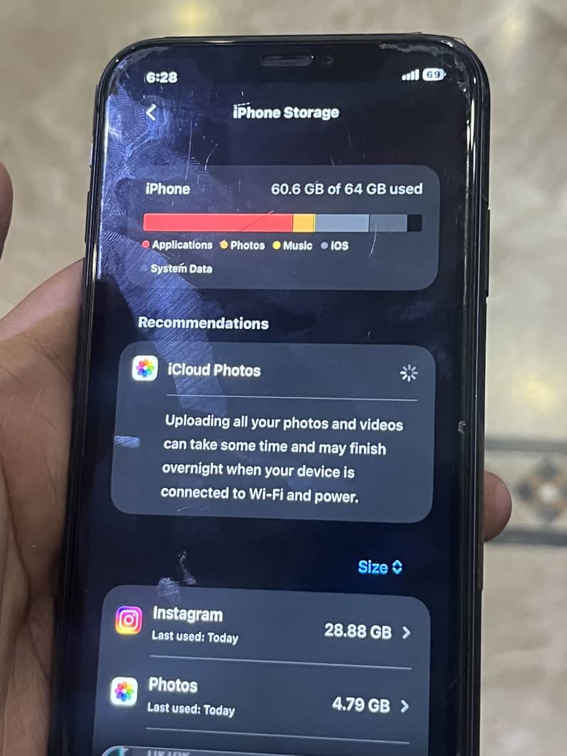 Apple iPhone 11 7