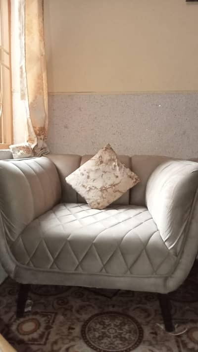 sofa 6 seats slightly used