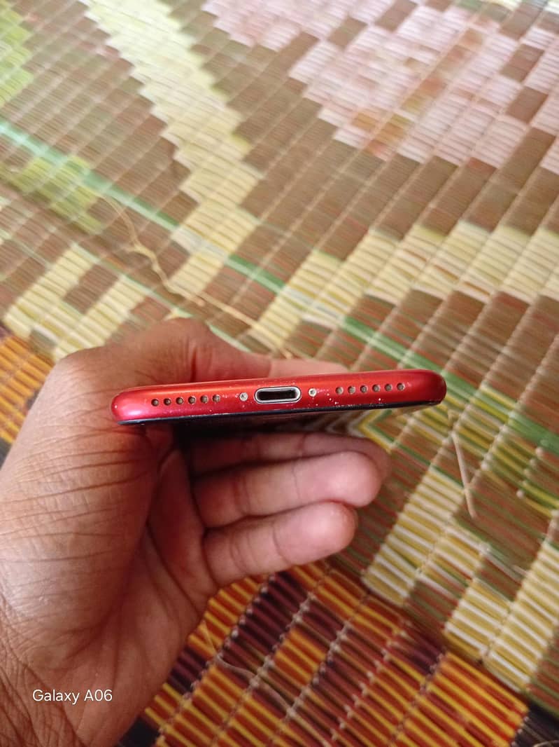 Apple iPhone SE 4