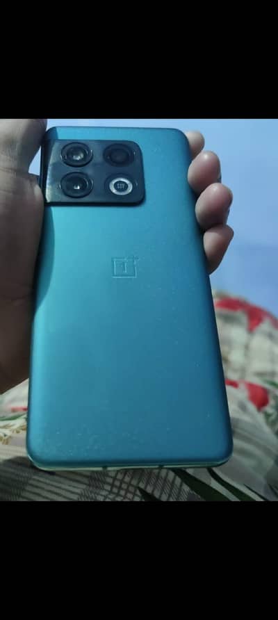 One Plus 10 Pro