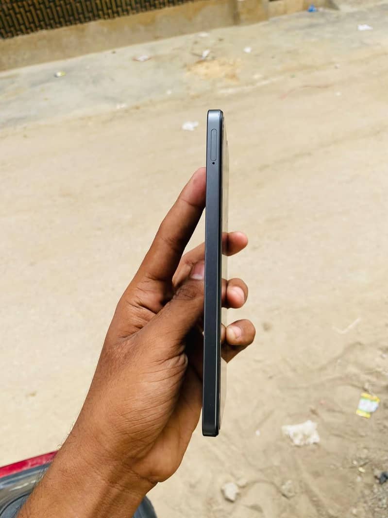 Realme Note 60x 4