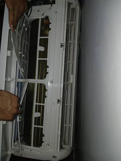 Orient 1 ton Inverter AC