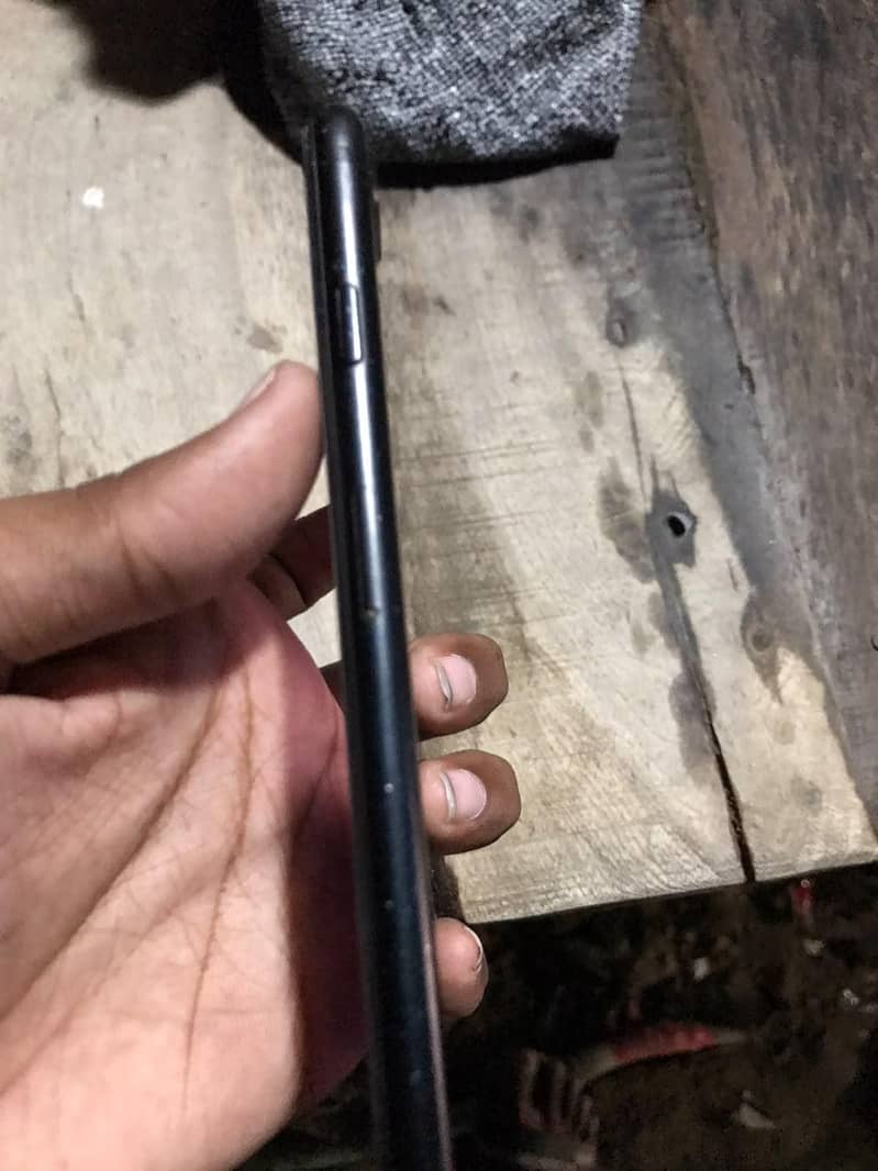 Apple iPhone 7 Plus 4