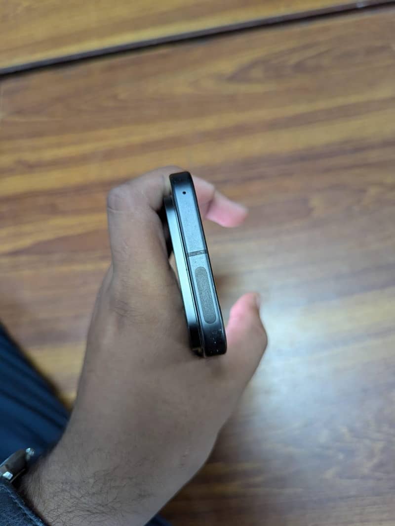 Google Pixel 9 4