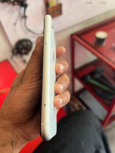 Apple iPhone XR