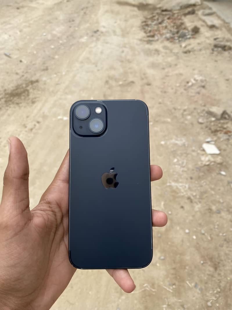 Apple iPhone 13 1