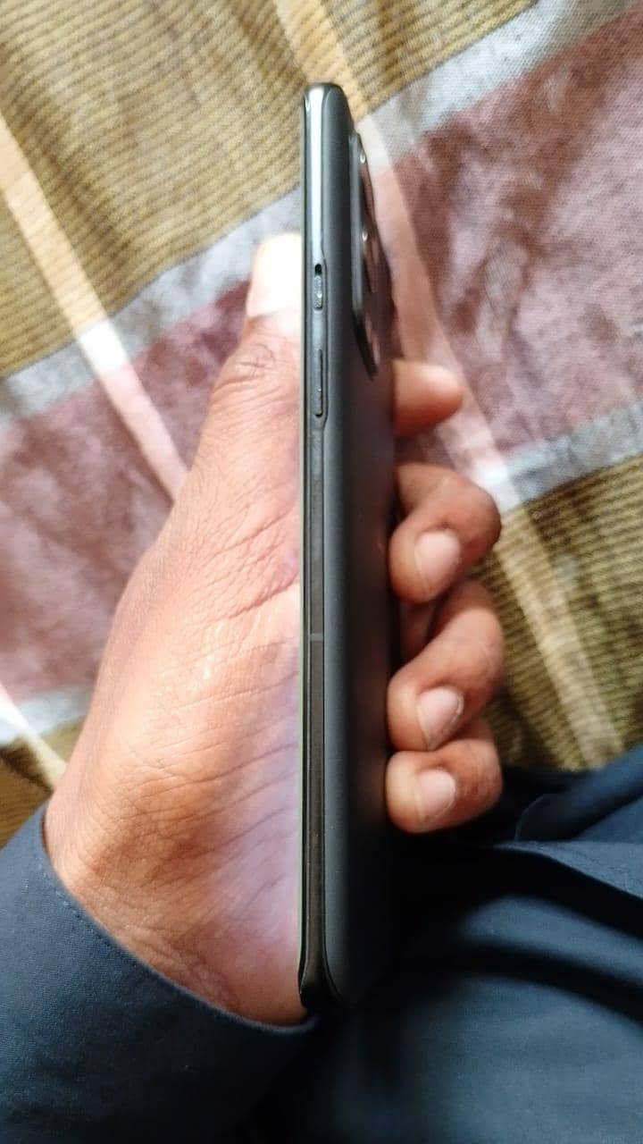 One Plus 9 Pro 4