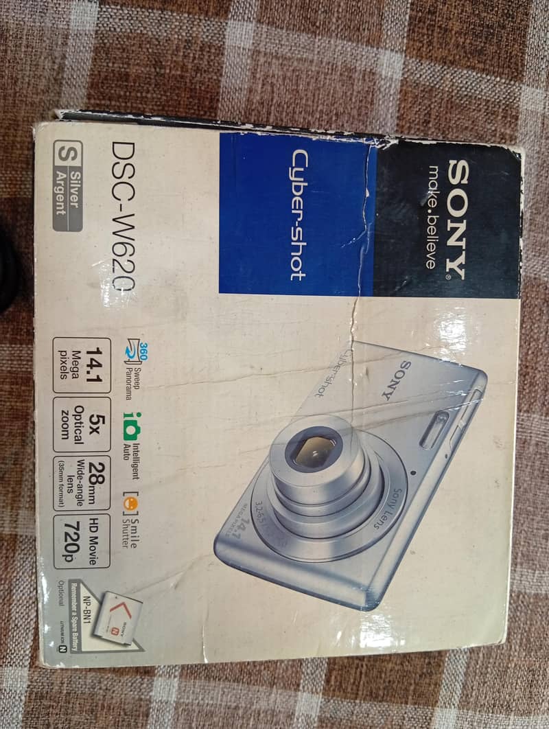 Digital Camera (SONY) 3