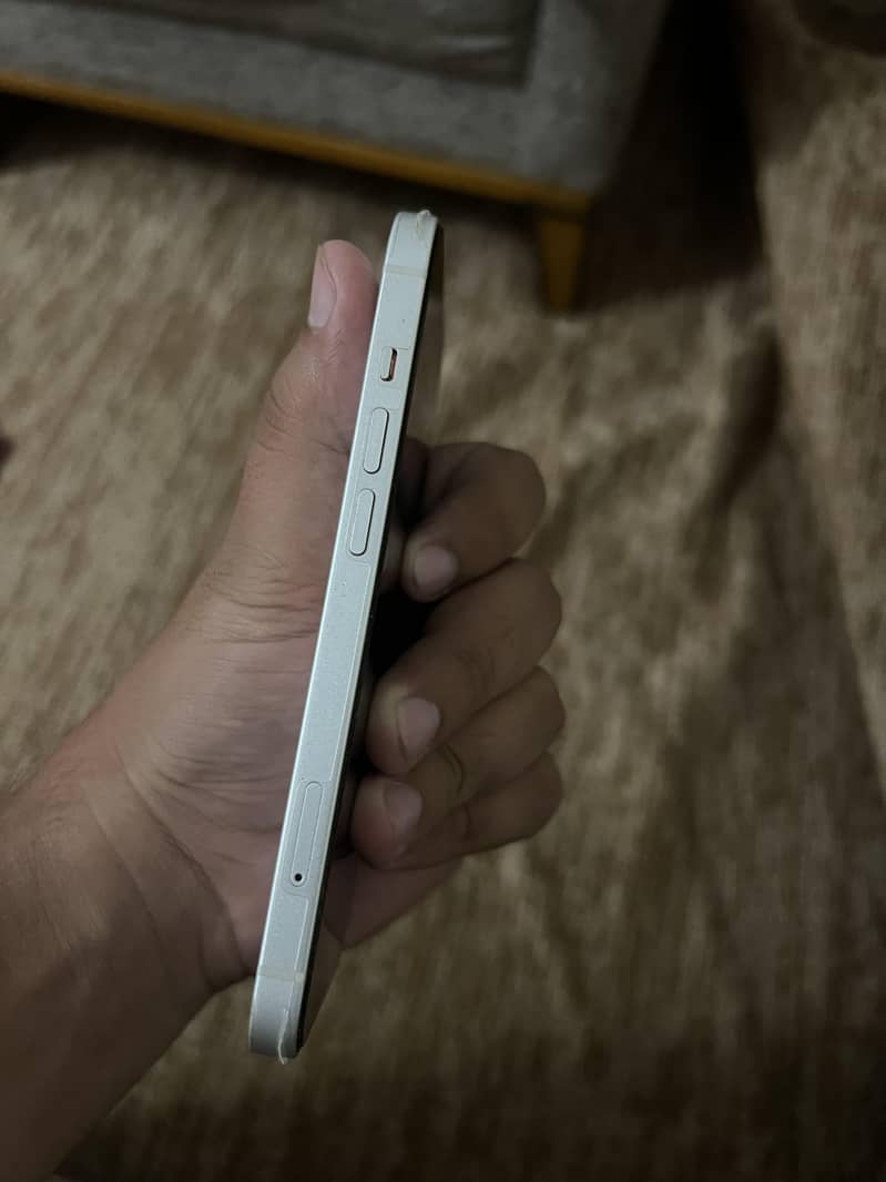 Apple iPhone 13 3