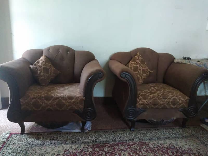 2 seater sofa 0