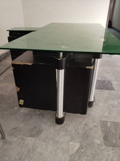 Office table