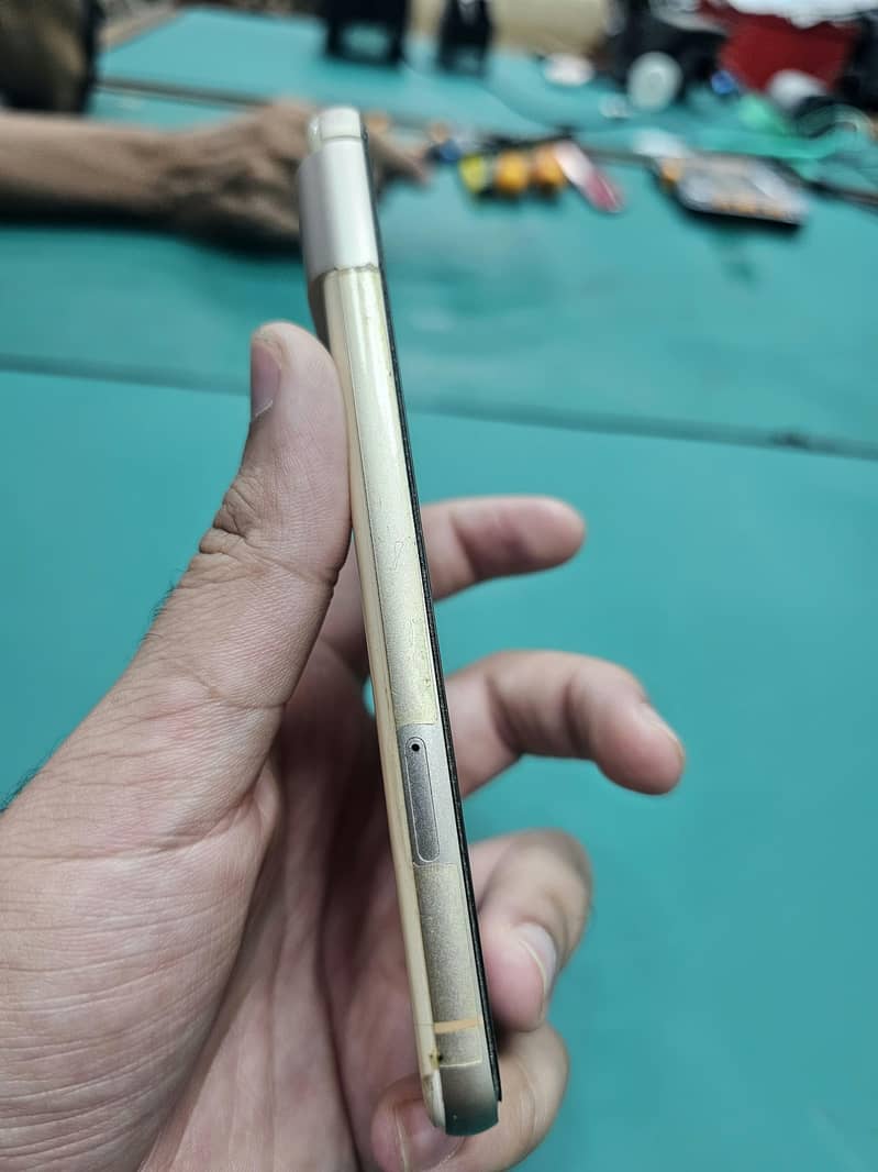 Google Pixel 8 2