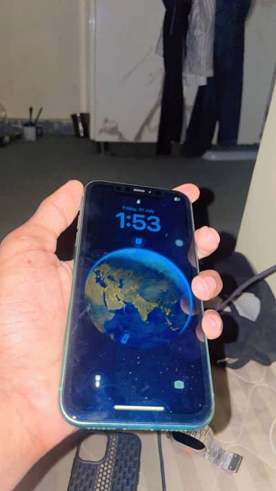 Apple iPhone 11
