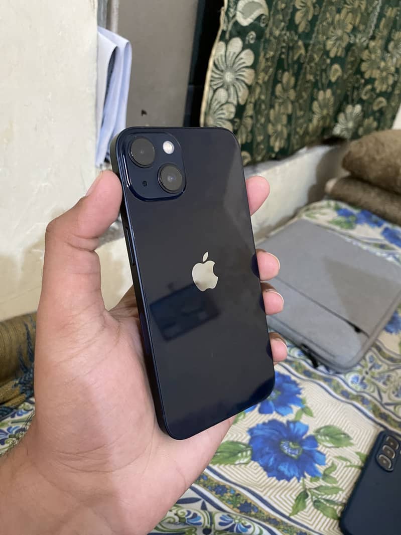 IPhone 13 0