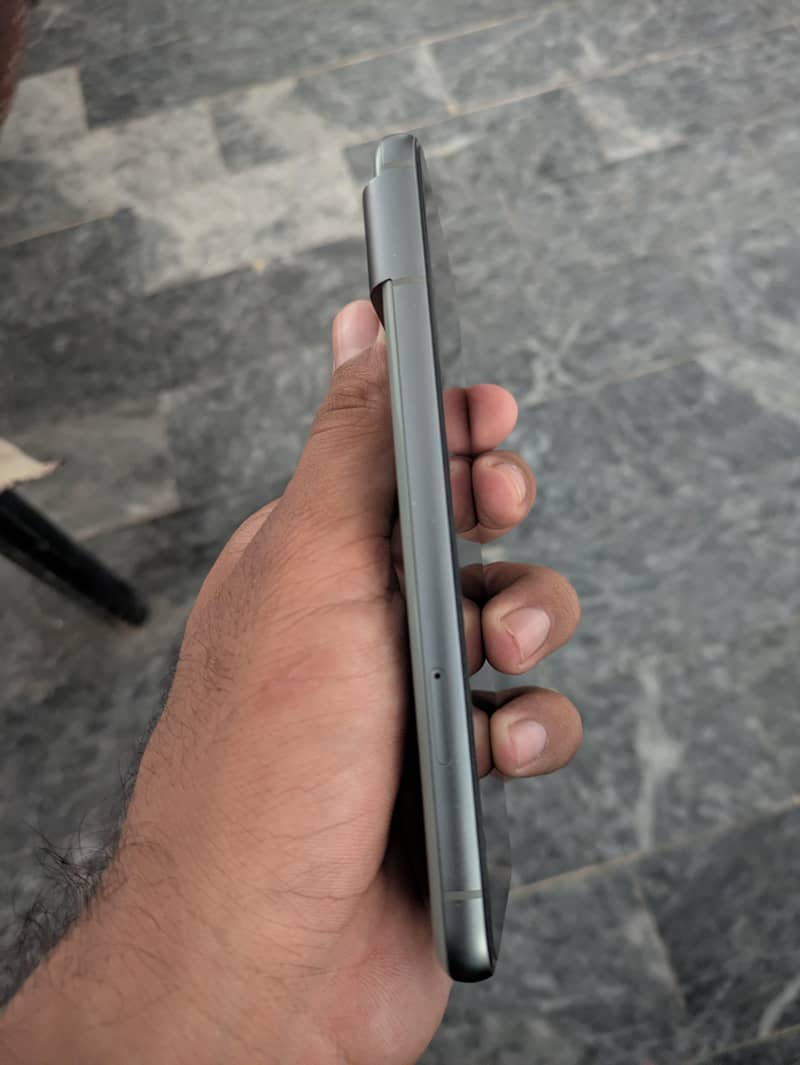 Google pixel 8 3