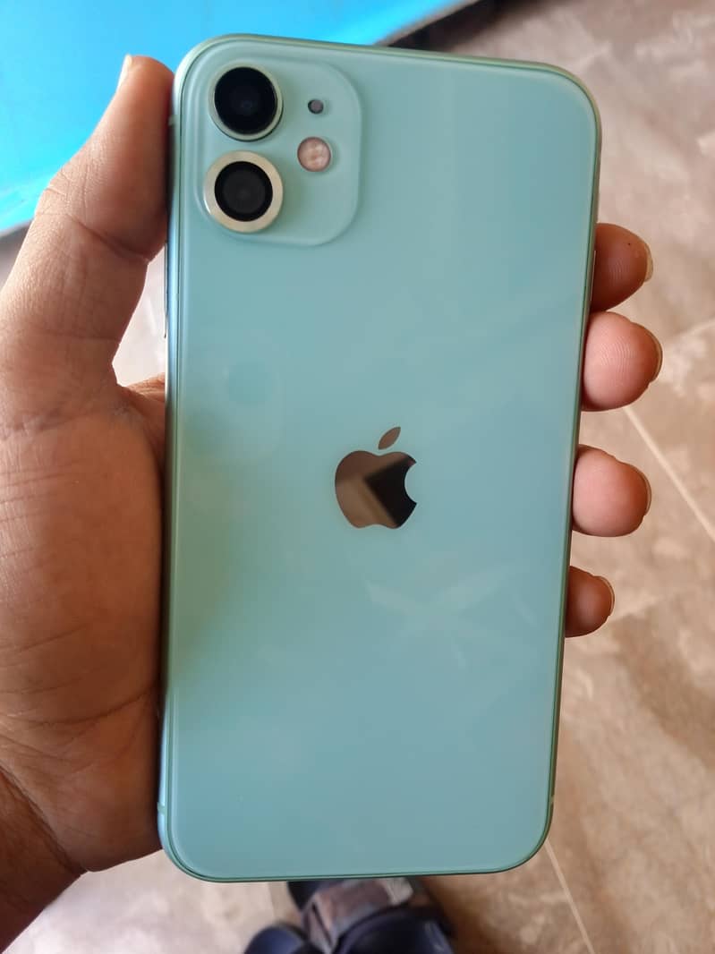 Apple iPhone 11 0