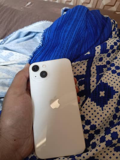 Apple iPhone 13