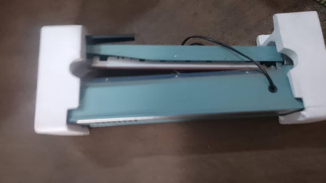Sealer machine 1