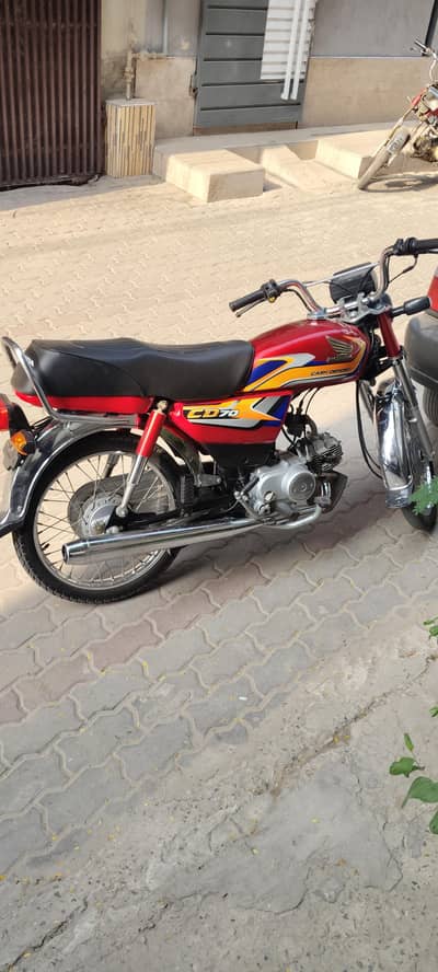 HONDA CD 70 2025