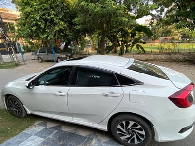 Honda Civic - Genuine & Well Maintained