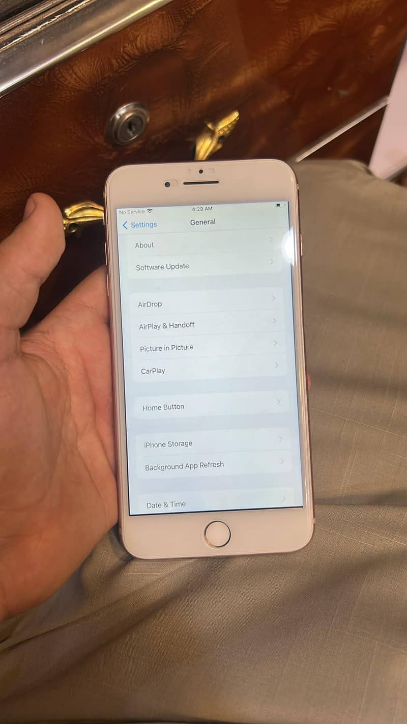 Apple iPhone 8 Plus 1