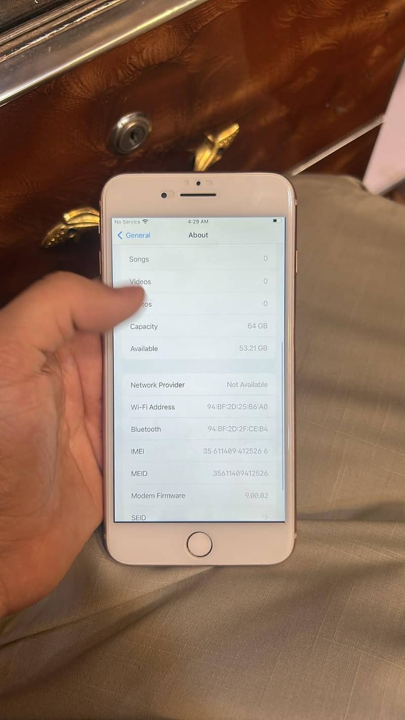 Apple iPhone 8 Plus 4