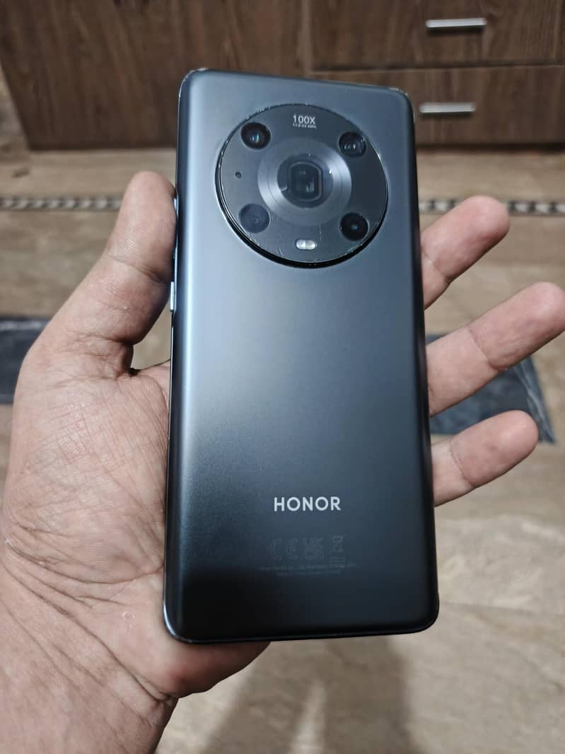 Honor Magic 4 Pro 1
