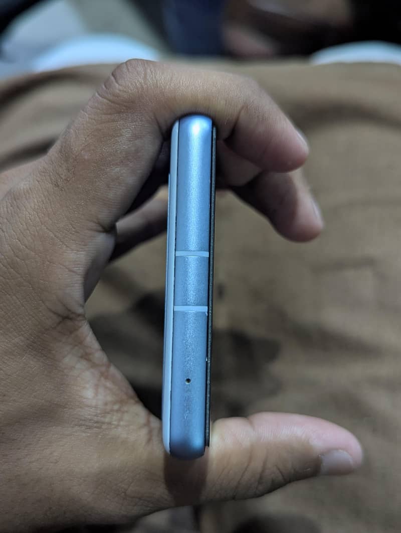 Google Pixel 7a 2