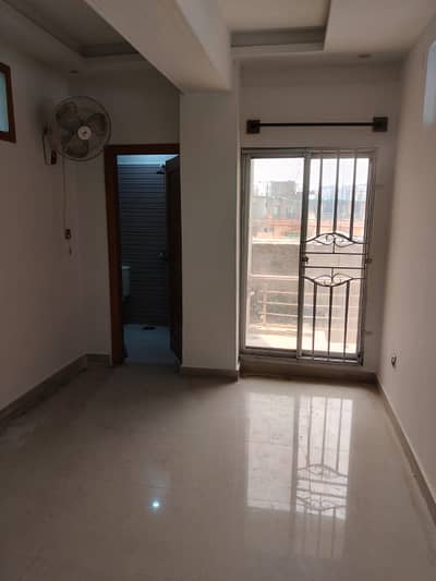 One bed unfurnished apartment available for rent in Islamabad markez