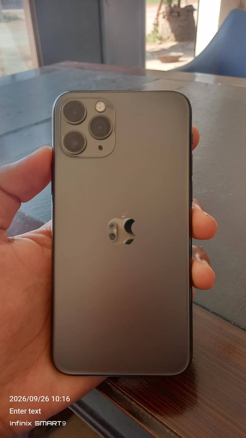 Apple iPhone 11 Pro 1